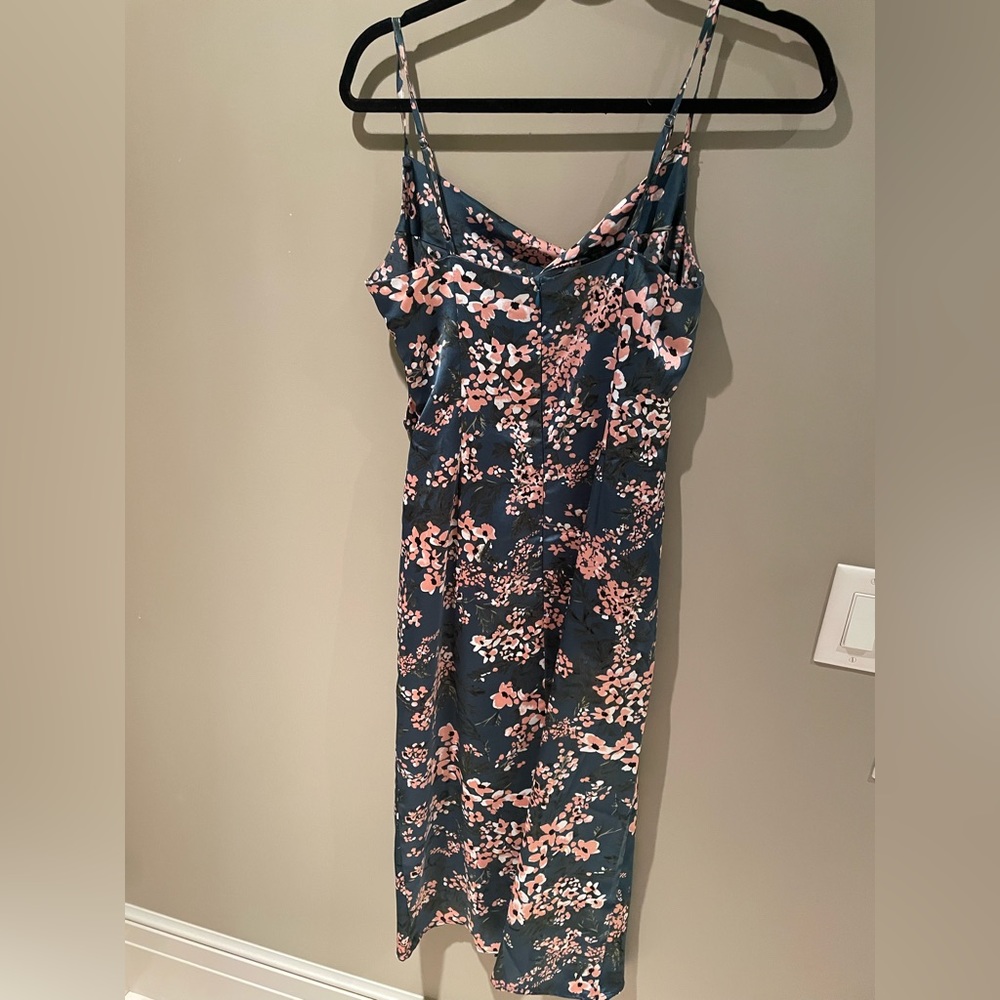 Flower Dress - Picture 3 of 4